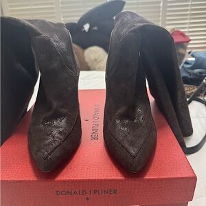 Donald Pliner espresso tall boots, size 9.5.